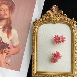 Pink Coral Reef Earrings - only 1 pair 🆕
